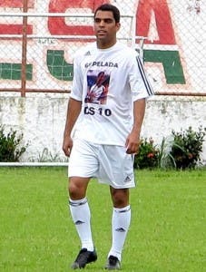 Maicon defendeu o Fluminense em 2004