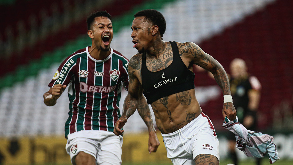 Vídeo Fred vai à loucura golaço de Abel e dispara Tudo normal