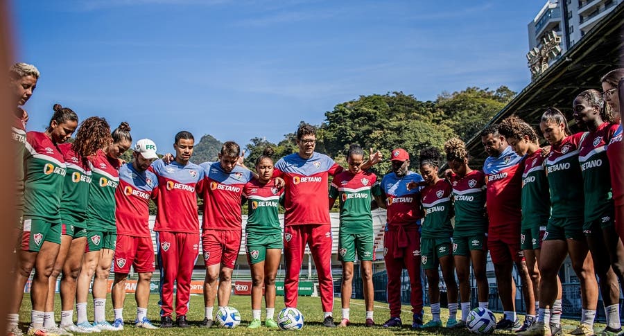 The Playoffs » Fluminense Cariocas é tricampeão do Brasileiro feminino de  F.A.