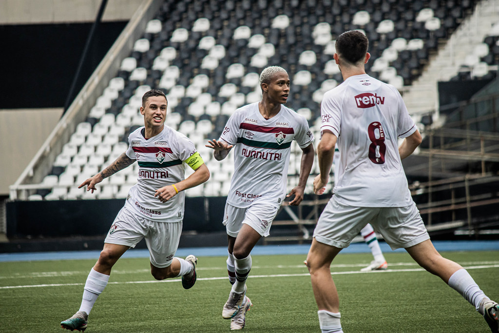 Veja Os Gols Do Chocolate Do Flu Sobre O Bota Pela Ida Da Final Da Copa