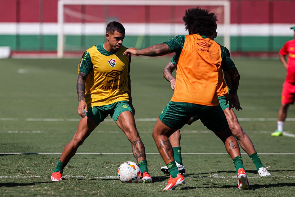 Vídeo Veja Como Foi O último Treino Do Fluminense No Rio Antes Da Ida Ao Paraguai Fluminense 4360