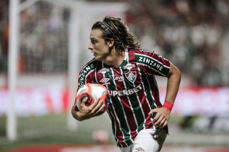 Nas Redes Sociais Canobbio Exalta Estreia A Camisa Do Fluminense