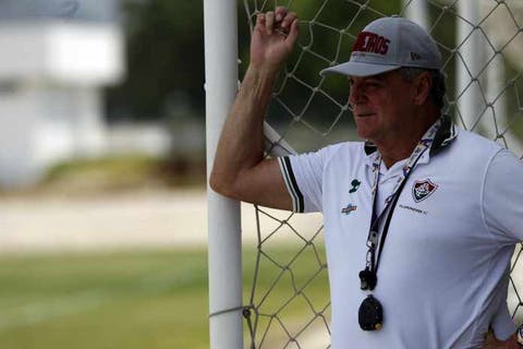 Abel Braga atingirá marca histórica pelo Fluminense neste domingo