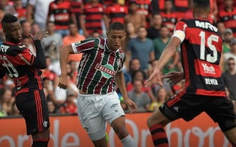 Fluminense paga por um péssimo primeiro e sai atrás na decisão do Carioca