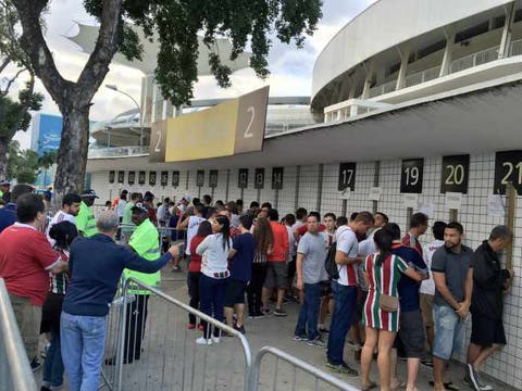 Cresce o movimento nas bilheterias do Maracanã