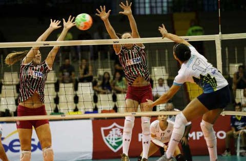 Flu faz jogo equilibrado, mas perde a primeira final do Carioca feminino de vôlei