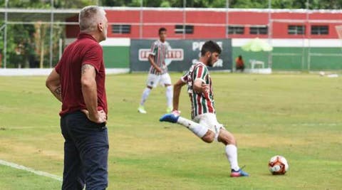 Kardecismo, comoção com gestão de Abel e força de trabalho: Leo tenta se reerguer após tragédia