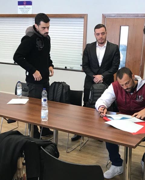 Dispensado pelo Fluminense, Diego Cavalieri assina contrato com novo clube