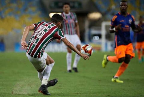 Jadson opina sobre postura que o Fluminense deve ter diante do Avaí