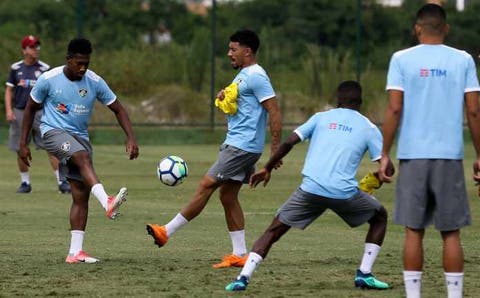 Pablo Dyego esquece dificuldades e confia em grande Brasileiro do Fluminense