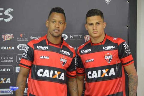 Emprestado pelo Fluminense, Mascarenhas é apresentado em novo clube