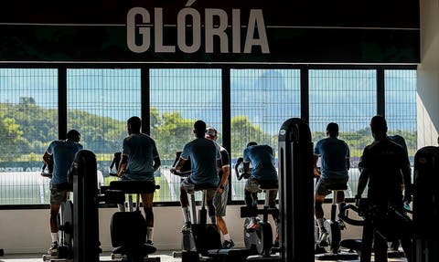 Treino academia bicicleta