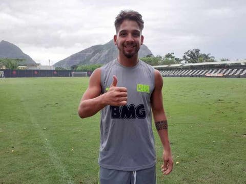 Vasco pode ter estreia de meia argentino contra o Fluminense