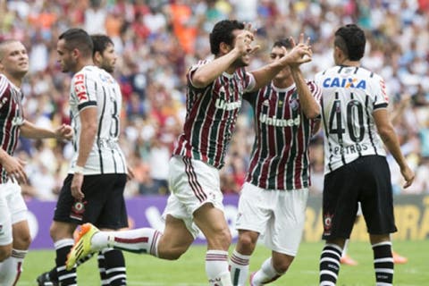 Novo chocolate! Goleada do Flu sobre o Corinthians vence enquete e será reprisada