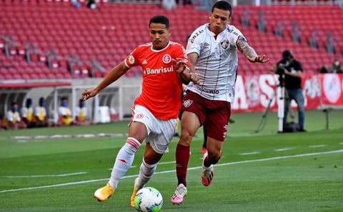 Calegari admite ansiedade por primeiro gol pelo Fluminense