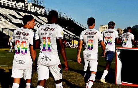 Flu divulga oficialmente arrecadação com uniformes leiloados para causa LGBTQIA+