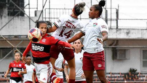 Fluminense perde nos pênaltis e é vice-campeão carioca feminino