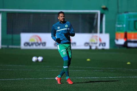 Já rebaixada, Chapecoense perde três jogadores para a partida com o Flu