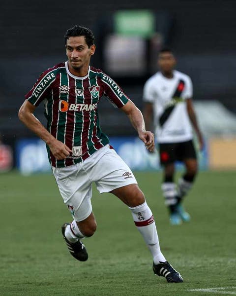 Bom momento não ilude e Ganso cobra foco do Fluminense