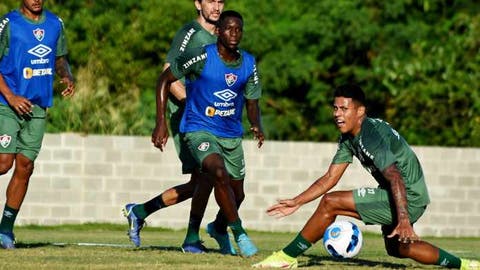 Dinheiro da venda de Luiz Henrique também servirá para pagar premiações atrasadas