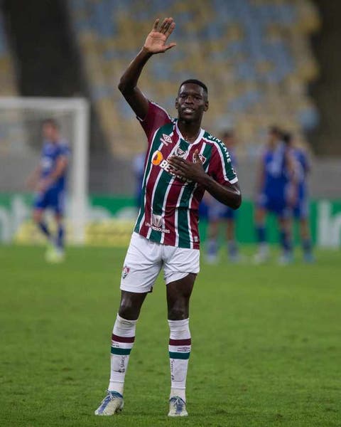 Após Luiz Henrique, Botafogo negocia para ter outra revelação do Fluminense