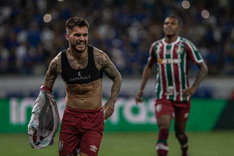 Conselheiros fazem pressão interna por não renovação de Nathan