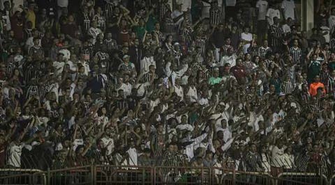 torcida Raulino de oliveira