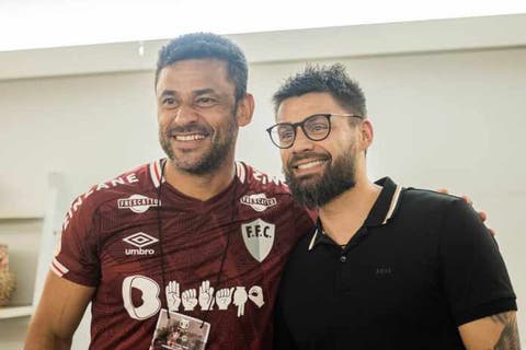 Caio Henrique, Sobis e Richarlison fazem doações para festa da torcida do Fluminense