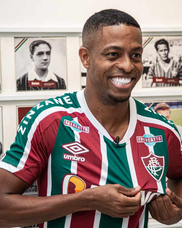 Vitor Mendes celebra oportunidade no Fluminense: Gigante do futebol  brasileiro - Fluminense: Últimas notícias, vídeos, onde assistir e  próximos jogos