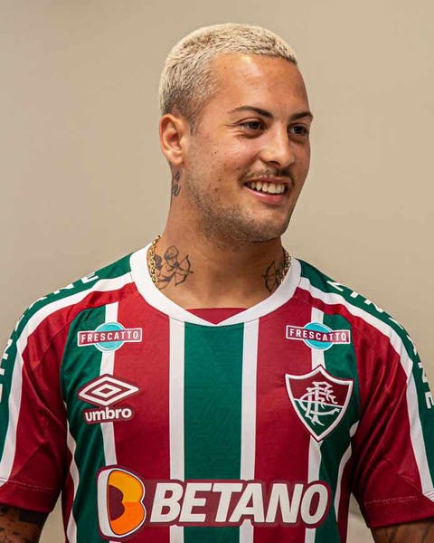 Guga quando apresentado pelo Fluminense