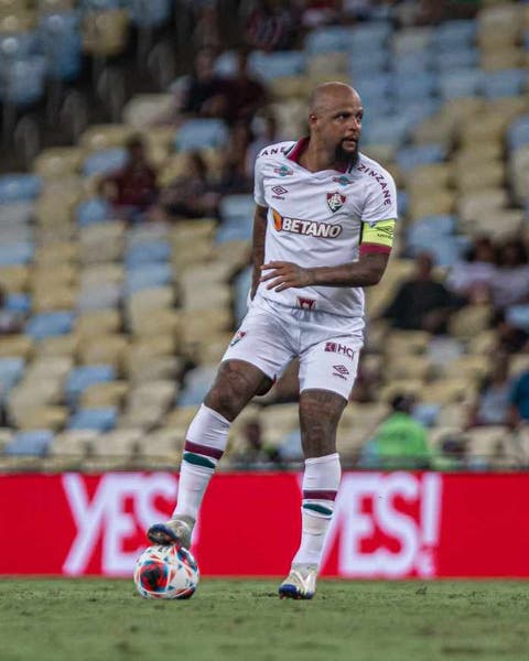 Felipe Melo celebra atuar por 90 minutos após longo tempo