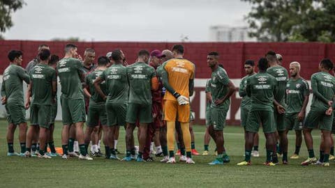 De olho no clássico! Fluminense volta aos treinos na tarde desta terça