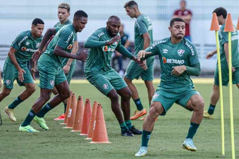 Perto de Danilo, do Palmeiras, clube inglês procurou André, diz jornalista