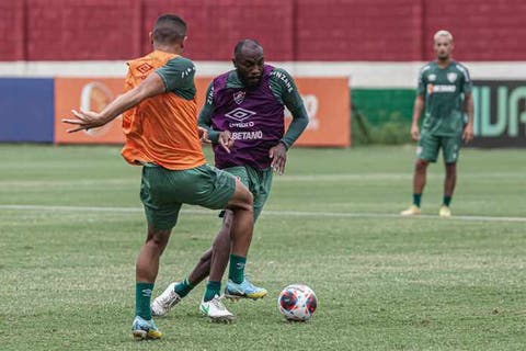 Em evolução, Manoel já deve treinar com bola na próxima semana