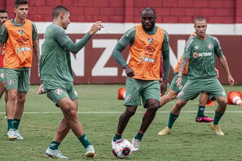 Manoel esquece derrota no clássico e vê Fluminense pronto para reagir