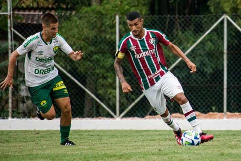 Jefté recorda reprovações e conta como foi chegada ao Fluminense