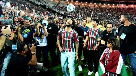 Sem previsão, Marcelo promete empenho para estrear rapidamente pelo Fluminense