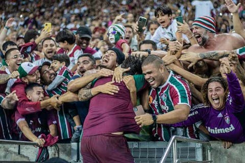 Mesmo com pouco tempo no FLU, jogador já é um dos xodós da torcida