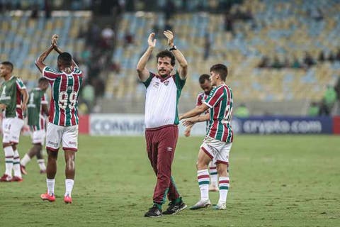 Diniz aprova atuações recentes do Fluminense em todas as competições