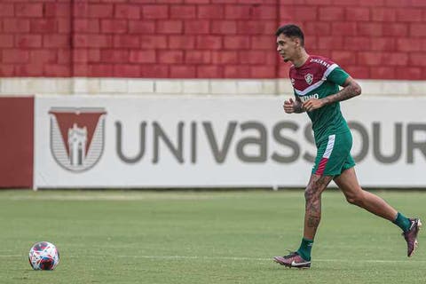 Vitor Mendes celebra oportunidade no Fluminense: Gigante do futebol  brasileiro - Fluminense: Últimas notícias, vídeos, onde assistir e  próximos jogos