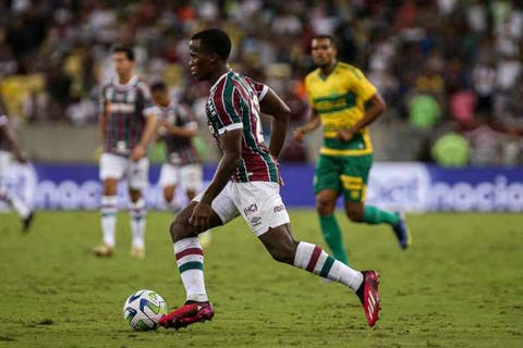 Jhon Arias aponta Fluminense capacitado para brigar por título na Libertadores