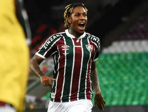 Ex-Fluminense, Abel Hernández recebe proposta de clube brasileiro