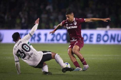 Contra o Santos, Fluminense terá nove jogadores pendurados