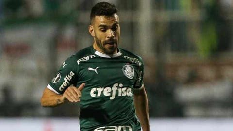 Especulado no Fluminense, volante fecha com o Internacional