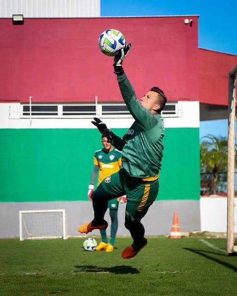 Fábio completará marca expressiva pelo Fluminense nesta segunda