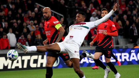 Flamengo 2 x 1 Athletico-PR: gols, melhores momentos e ficha do