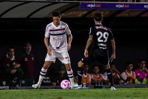 Mais posse de bola e pouca produção; veja os números de Bragantino x Fluminense