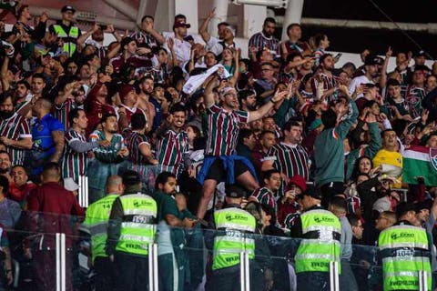 torcida do fluminense no beira-rio