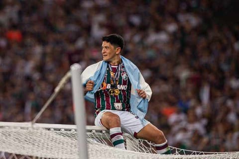 Relembre as marcas e recordes de Cano, que há dois anos era anunciado pelo Fluminense