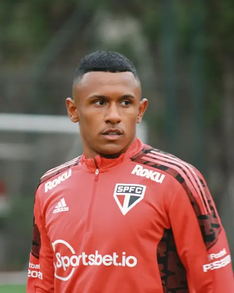 marquinhos atacante